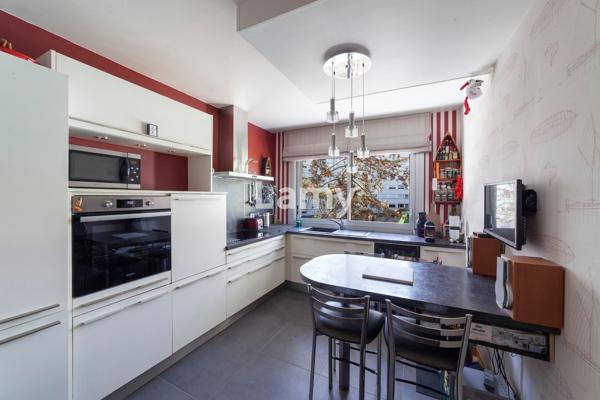 Appartement t2 avec cave et stationnement intérieur