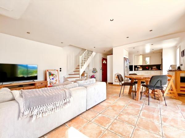 Maison à vendre  5 pièces - 130 m2 LA CADIERE D AZUR - 83