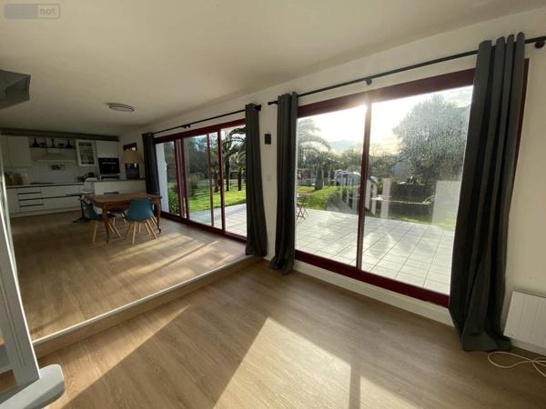 Maison à vendre à Pont-l'Abbé dans le Finistère (29120), ref : 023/1481