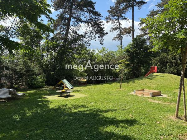 Appartement à ECULLY, 69130 - 5 pièces 120m²