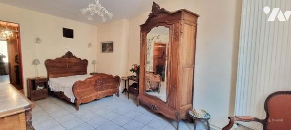 Maison de ville érigée en R+2 et d'une superficie habitable de 63,52 m²