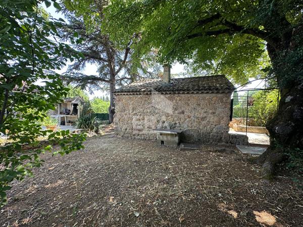 A VENDRE 83470 SAINT MAXIMIN LA SAINTE BAUME MAISON T5 DE 130M² SUR 2160M² DE JARDIN GARAGE DEPENDANCE PISCINE