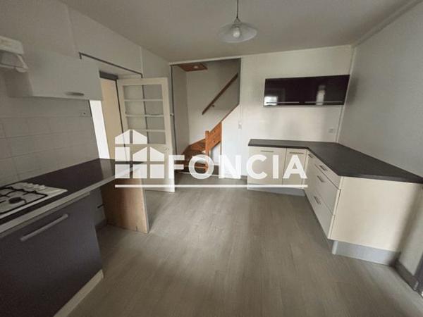 À vendre Maison 6 pièces 111 m² - Châteaubernard 16100