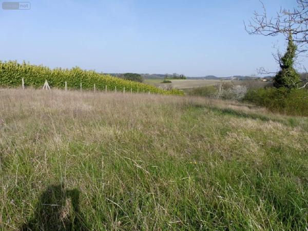 Terrain à Batir à vendre à Les Essards en Charente (16210), ref : 077/1358