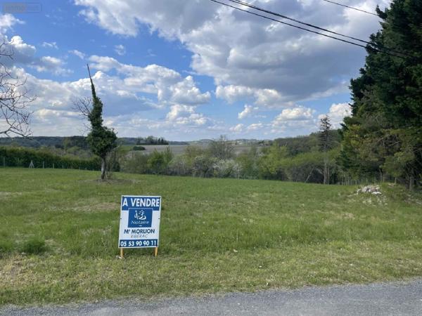 Terrain à Batir à vendre à Les Essards en Charente (16210), ref : 077/1358