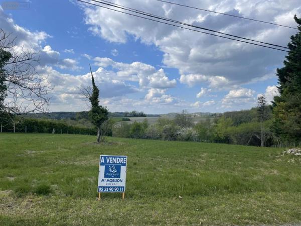 Terrain à Batir à vendre à Les Essards en Charente (16210), ref : 077/1358