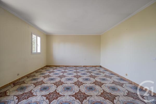 Maison à vendre  4 pièces - 108 m2 LORGUES - 83