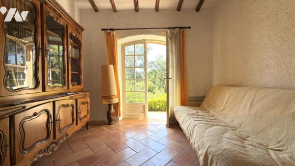Le Muy – Villa provençale de plain-pied avec piscine et studio au Domaine Les Charles