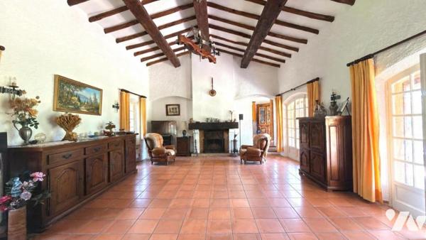 Le Muy – Villa provençale de plain-pied avec piscine et studio au Domaine Les Charles