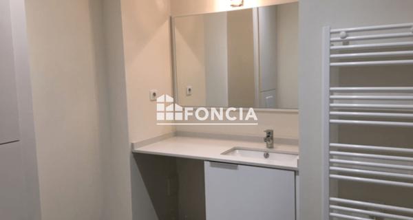 Location Studio 27.6 m² - Sète 34200