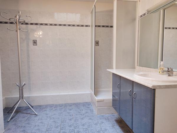 La Rochelle (17000) Rare aux Minimes – T5 104 M², 3 chambres, terrasse 20 m², vue lac