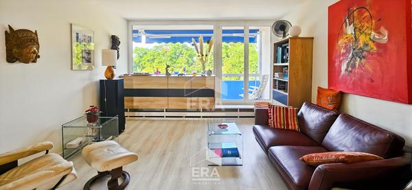 BLANQUEFORT CENTRE - Appartement rénové 84 m² + terrasses - Traversant Est/Ouest