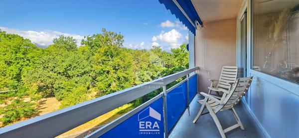 BLANQUEFORT CENTRE - Appartement rénové 84 m² + terrasses - Traversant Est/Ouest