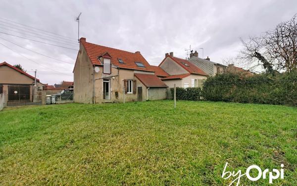 Maison à vendre    3 pièces • 61 m2 Commentry