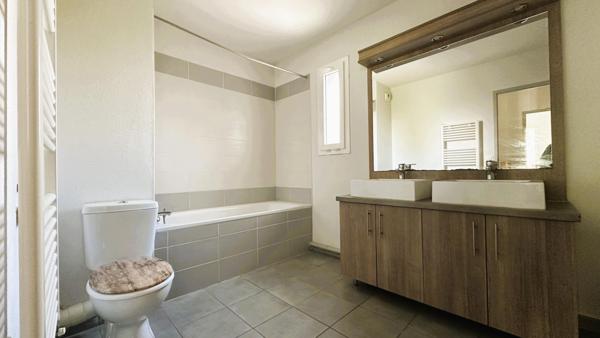 Maison T4 de 80 m² à Bassens