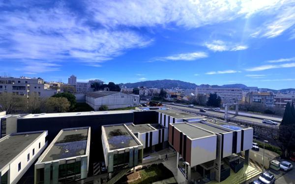 Appartement à vendre    3 pièces • 58,89 m2 Marseille 10