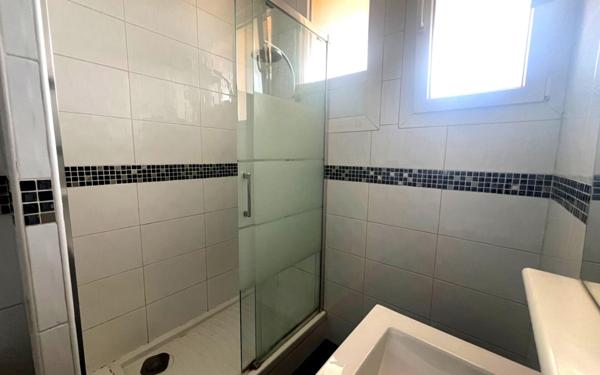 Appartement à vendre    3 pièces • 58,89 m2 Marseille 10