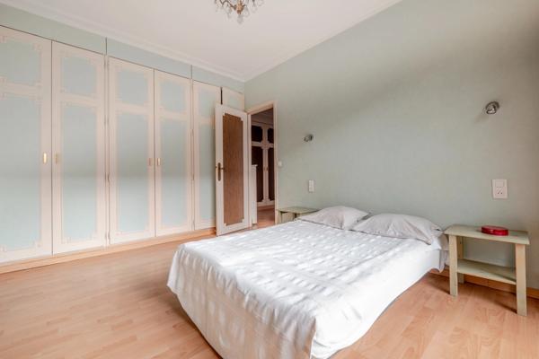 Maison à vendre 8 pièces RIS ORANGIS (91)