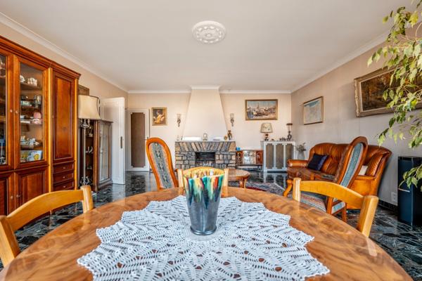 Maison à vendre 8 pièces RIS ORANGIS (91)