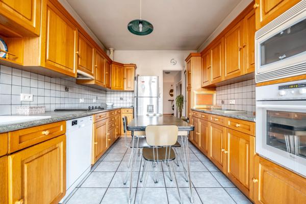 Maison à vendre 8 pièces RIS ORANGIS (91)