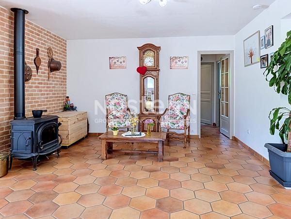 Maison 6 pièces avec piscine à vendre à Saint Vallier de Thiey