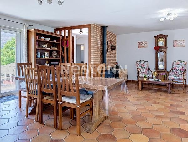Maison 6 pièces avec piscine à vendre à Saint Vallier de Thiey