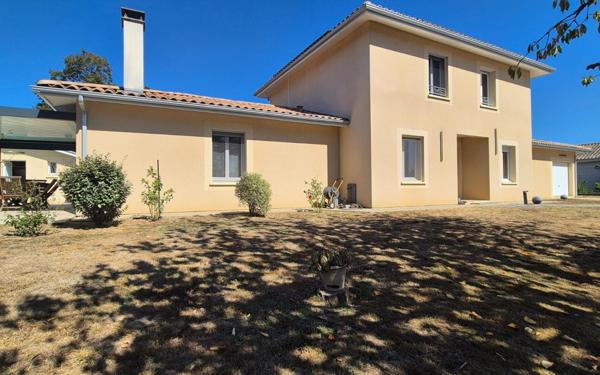 Maison à vendre    6 pièces •  Saint-Caprais-de-Bordeaux