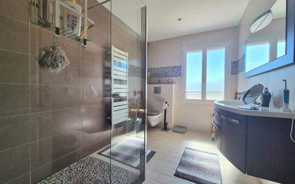 Maison à vendre    6 pièces •  Saint-Caprais-de-Bordeaux