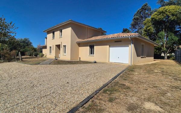 Maison à vendre    6 pièces •  Saint-Caprais-de-Bordeaux