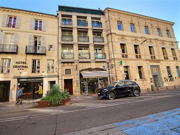 Superbe appartement meublé 4 pièces à louer  Colocation possible au coeur d'Avignon