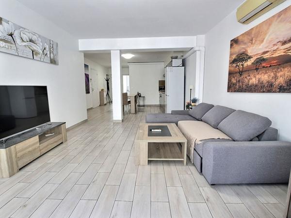 Superbe appartement meublé 4 pièces à louer  Colocation possible au coeur d'Avignon