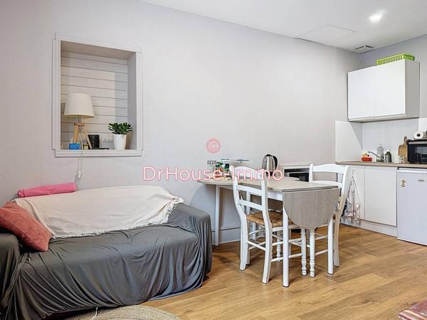 Immeuble à vendre 8 pièces de 246 m²