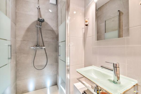 Maisons-laffitte - 5 pièce(s) - Parc - chambres jardin €749 000 ** - Référence 4618