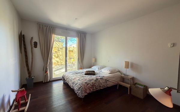 Maison à vendre    5 pièces •  Morières-lès-Avignon