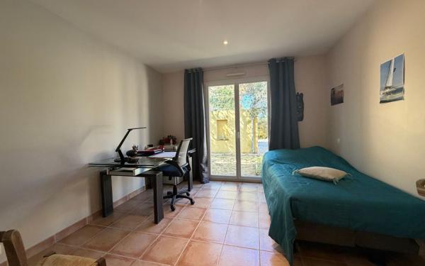 Maison à vendre    5 pièces •  Morières-lès-Avignon