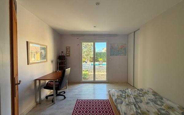 Maison à vendre    5 pièces •  Morières-lès-Avignon