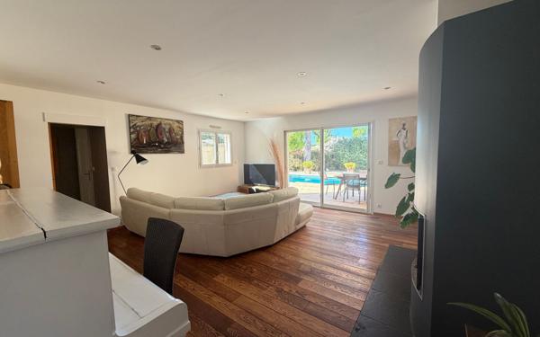 Maison à vendre    5 pièces •  Morières-lès-Avignon