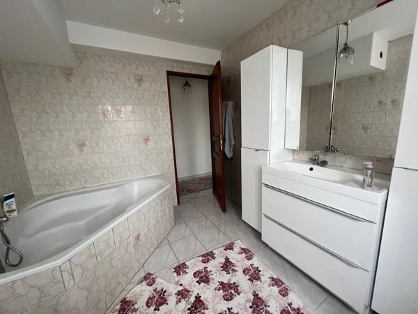 Maison Verneuil D Avre Et D Iton 7 pièce(s) 200 m2