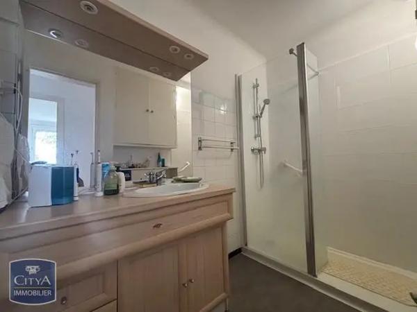 Appartement à louer 5 pièces 90.34m²