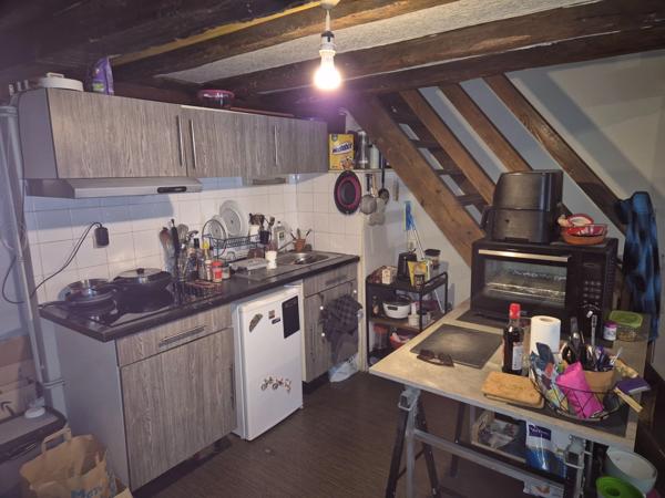 Appartement T2 en résidence sécurisée, face Hôtel de Ville, proche tous commerces et transport.