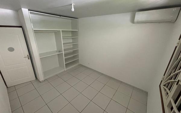 Maison à louer    4 pièces • 86 m2 Remire-Montjoly