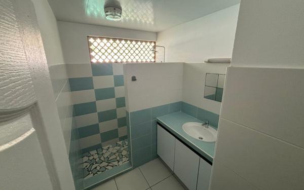 Maison à louer    4 pièces • 86 m2 Remire-Montjoly