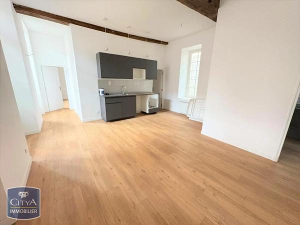Appartement à louer 3 pièces 61.98m² Laon (02000)
