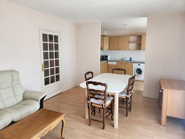 A LOUER LANNILIS BOURG Appartement vide T3 Lannilis