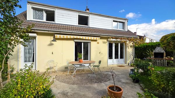 Maison Meulan En Yvelines 104 m², 4 chambres.