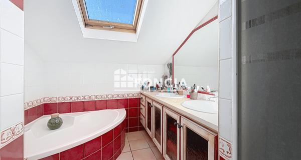 À vendre Appartement 4 pièces 90.82 m² - Sommières 30250