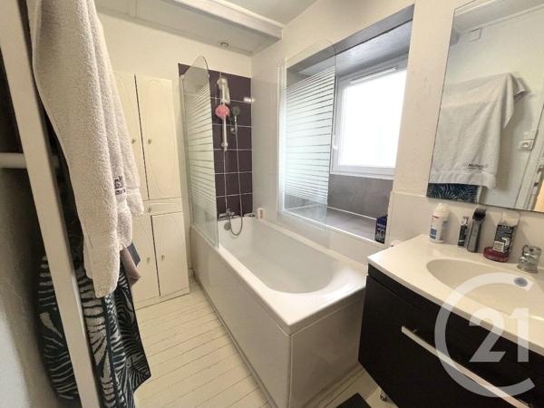 Maison à vendre  3 pièces - 51,07 m 2   SAUJON  - 17