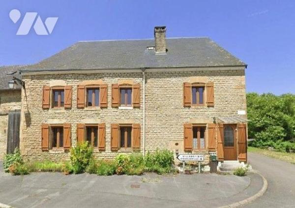 Nouveau mandat, à découvrir rapidement:

Charmante maison de village située sur la commune de...