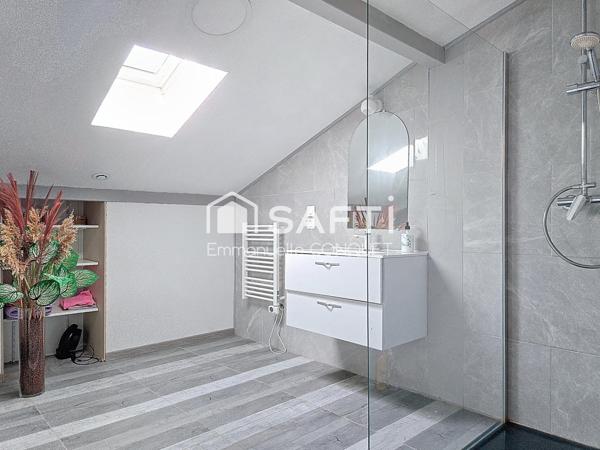 Maison T6 de 147 m², garage, terrasse, mer à 2 minutes