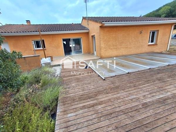 Maison familiale avec piscine et sous-sol XXL à Saïx !